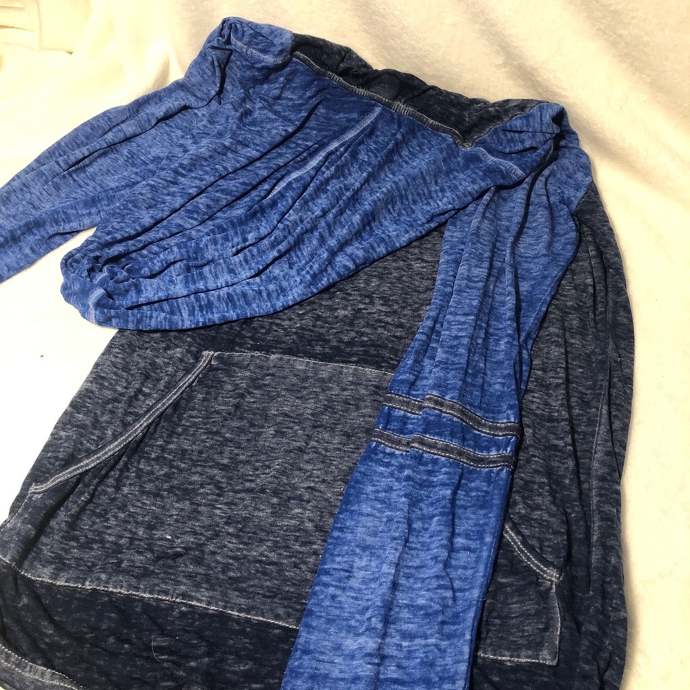 Long sleeved shirt